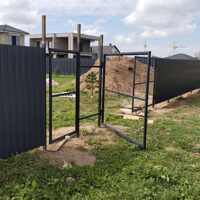 Забор из металлопрофиля